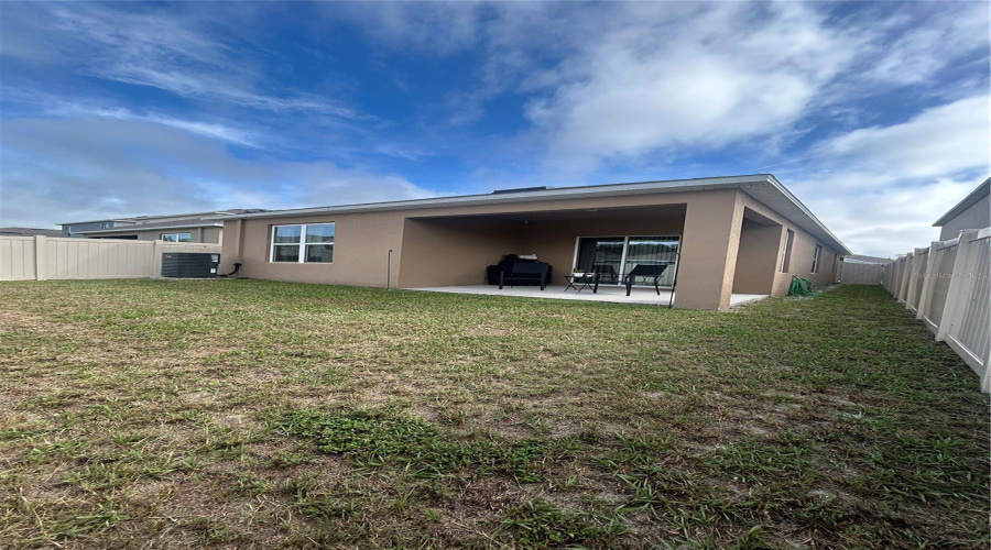 DAVENPORT, Florida 33837, 3 Bedrooms Bedrooms, ,2 BathroomsBathrooms,Residential,For Sale,BERRY,0,MFRS5136280