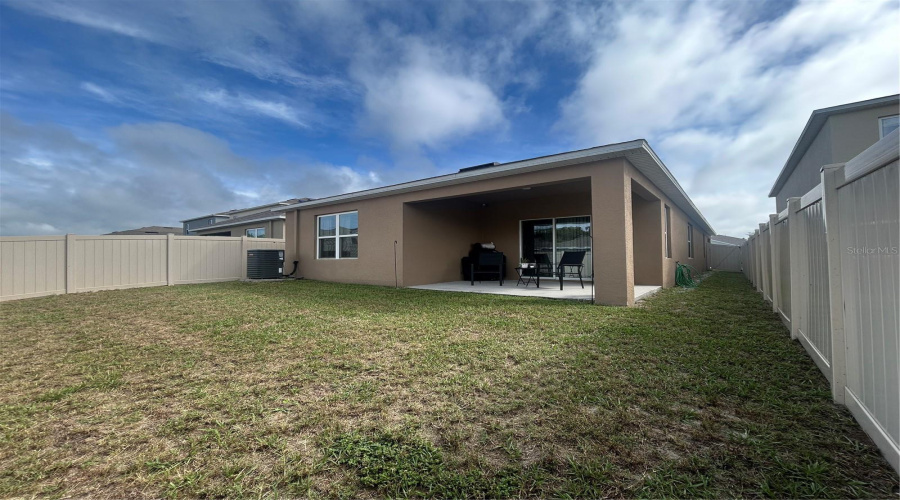 DAVENPORT, Florida 33837, 3 Bedrooms Bedrooms, ,2 BathroomsBathrooms,Residential,For Sale,BERRY,0,MFRS5136280