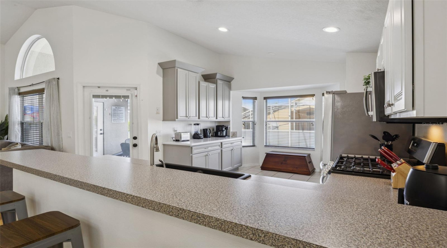 DAVENPORT, Florida 33837, 4 Bedrooms Bedrooms, ,3 BathroomsBathrooms,Residential,For Sale,TIVOLI,0,MFRO6401550