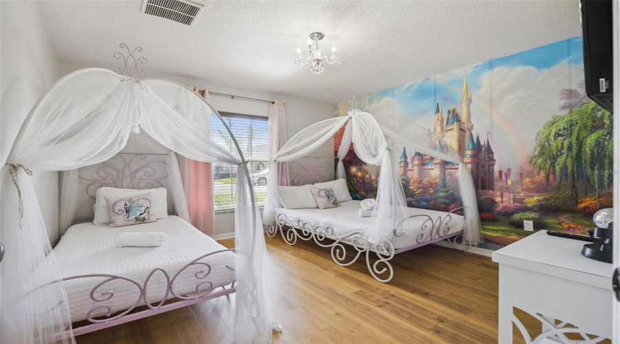 DAVENPORT, Florida 33837, 4 Bedrooms Bedrooms, ,3 BathroomsBathrooms,Residential,For Sale,TIVOLI,0,MFRO6401550