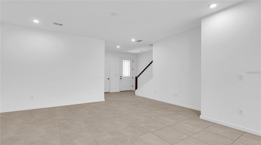 KISSIMMEE, Florida 34747, 3 Bedrooms Bedrooms, ,2 BathroomsBathrooms,Residential,For Sale,LAKESHORE BREEZE,0,MFRO6402729