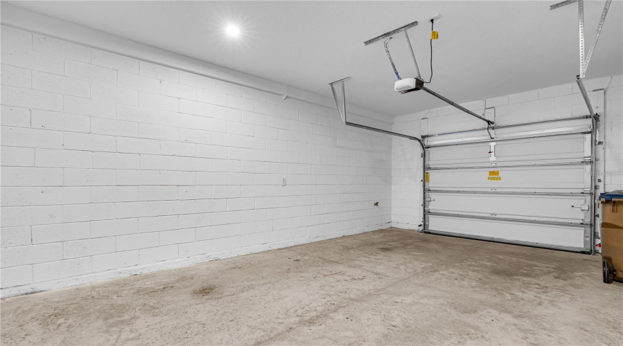 KISSIMMEE, Florida 34747, 3 Bedrooms Bedrooms, ,2 BathroomsBathrooms,Residential,For Sale,LAKESHORE BREEZE,0,MFRO6402729