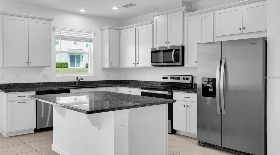 KISSIMMEE, Florida 34747, 3 Bedrooms Bedrooms, ,2 BathroomsBathrooms,Residential,For Sale,LAKESHORE BREEZE,0,MFRO6402729