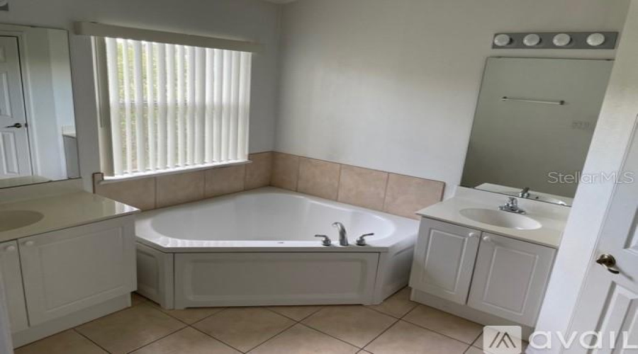 KISSIMMEE, Florida 34746, 4 Bedrooms Bedrooms, ,3 BathroomsBathrooms,Residential,For Sale,CLUB CORTILE,0,MFRV4948776