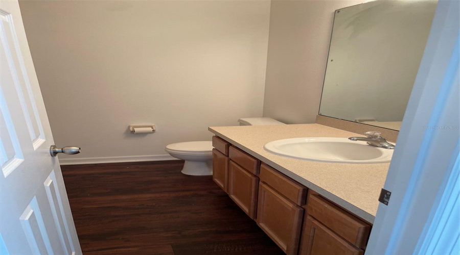 2nd bathroom