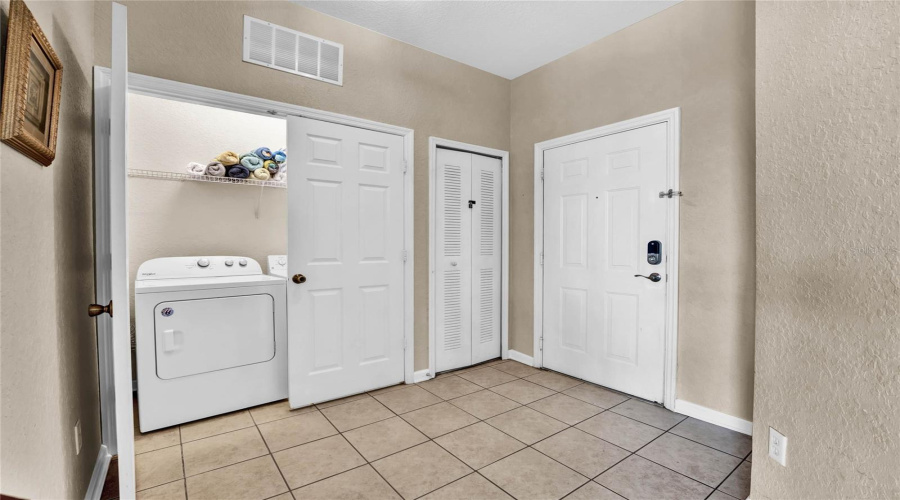 KISSIMMEE, Florida 34747, 3 Bedrooms Bedrooms, ,2 BathroomsBathrooms,Residential,For Sale,ALMATON,0,MFRTB8502801