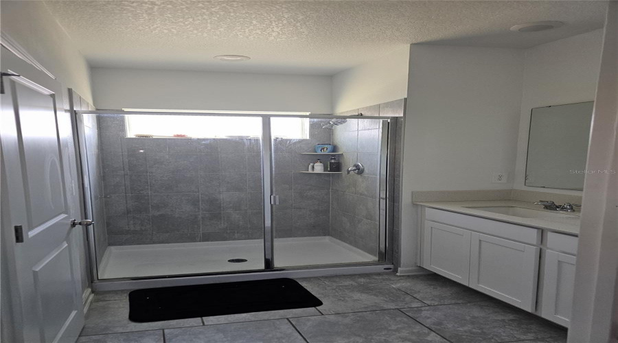 DAVENPORT, Florida 33837, 3 Bedrooms Bedrooms, ,2 BathroomsBathrooms,Residential,For Sale,LAURENT,0,MFRTB8500629