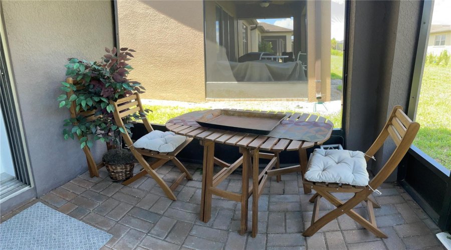 Screened lanai with solar shades