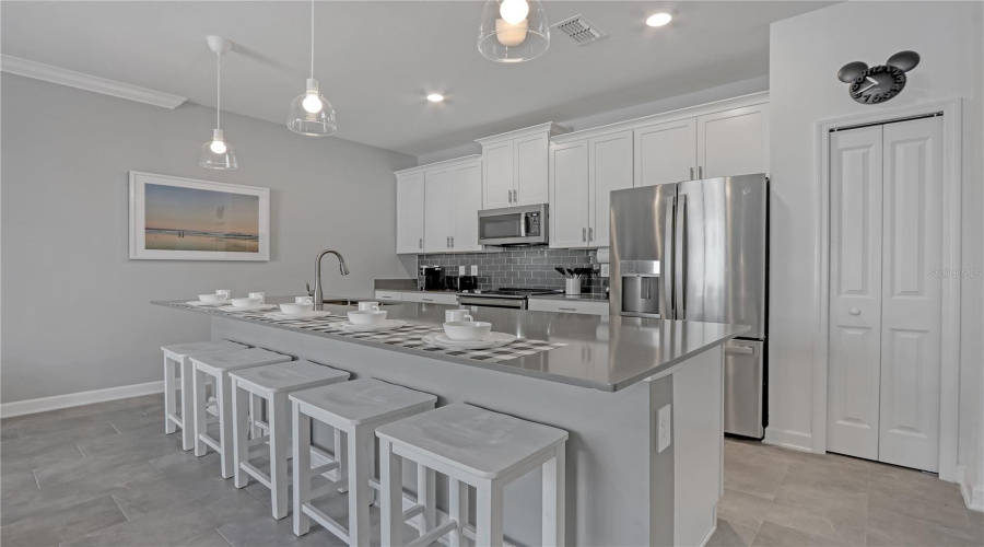 DAVENPORT, Florida 33896, 4 Bedrooms Bedrooms, ,3 BathroomsBathrooms,Residential,For Sale,KINGSBARN,0,MFRTB8502672