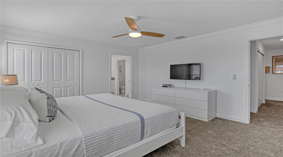 DAVENPORT, Florida 33896, 4 Bedrooms Bedrooms, ,3 BathroomsBathrooms,Residential,For Sale,KINGSBARN,0,MFRTB8502672