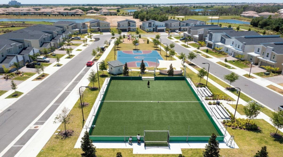 DAVENPORT, Florida 33896, 4 Bedrooms Bedrooms, ,3 BathroomsBathrooms,Residential,For Sale,KINGSBARN,0,MFRTB8502672