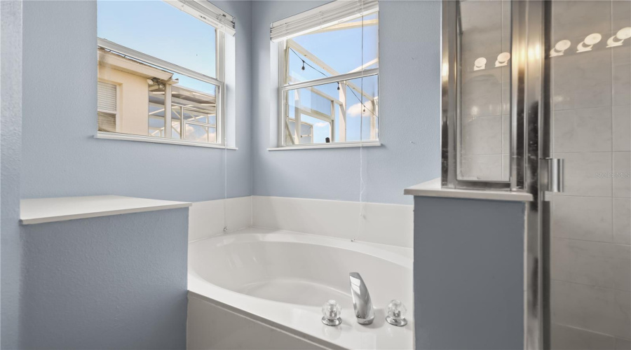 DAVENPORT, Florida 33897, 3 Bedrooms Bedrooms, ,2 BathroomsBathrooms,Residential,For Sale,HIGHER COMBE,0,MFRG5111654