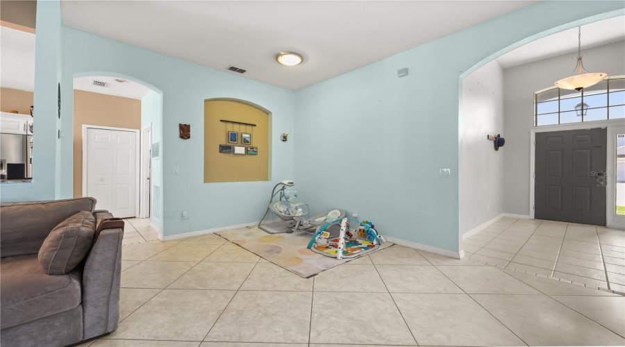 DAVENPORT, Florida 33897, 3 Bedrooms Bedrooms, ,2 BathroomsBathrooms,Residential,For Sale,HIGHER COMBE,0,MFRG5111654