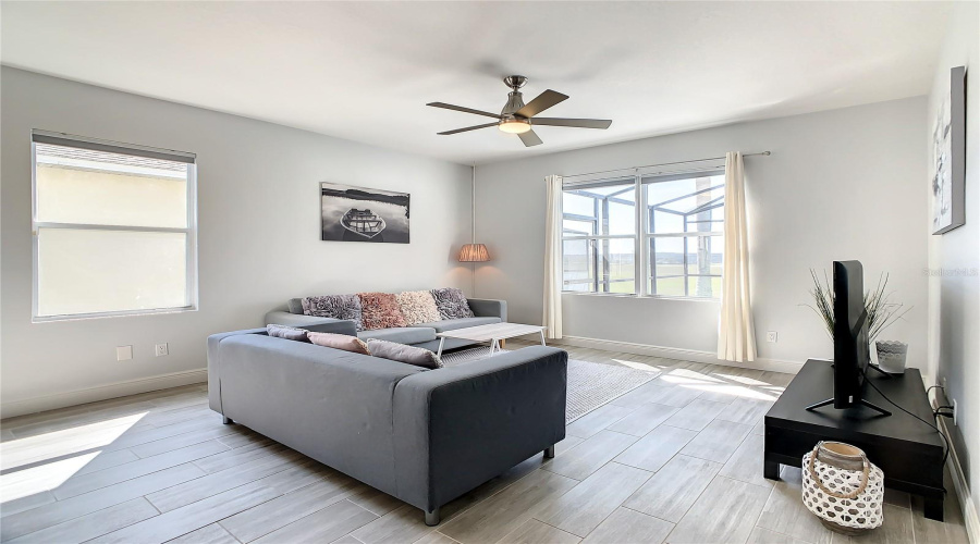 DAVENPORT, Florida 33837, 3 Bedrooms Bedrooms, ,2 BathroomsBathrooms,Residential,For Sale,KNOLLWOOD,0,MFRG5110741