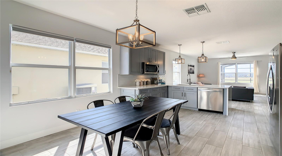 DAVENPORT, Florida 33837, 3 Bedrooms Bedrooms, ,2 BathroomsBathrooms,Residential,For Sale,KNOLLWOOD,0,MFRG5110741
