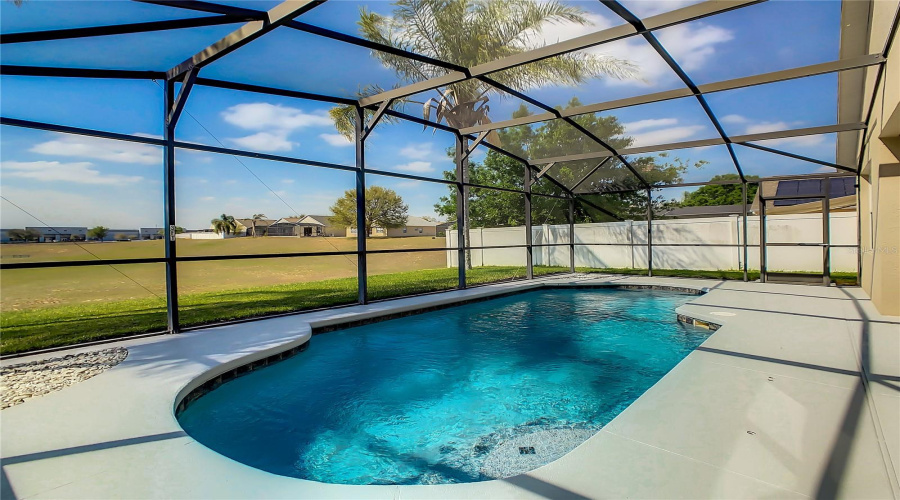 DAVENPORT, Florida 33837, 3 Bedrooms Bedrooms, ,2 BathroomsBathrooms,Residential,For Sale,KNOLLWOOD,0,MFRG5110741
