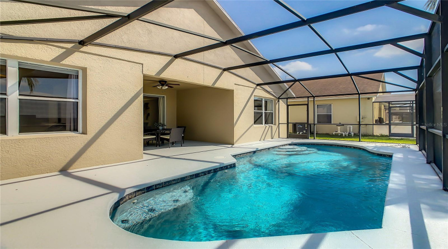 DAVENPORT, Florida 33837, 3 Bedrooms Bedrooms, ,2 BathroomsBathrooms,Residential,For Sale,KNOLLWOOD,0,MFRG5110741
