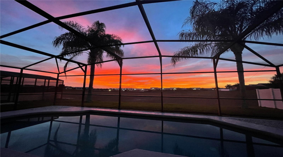 DAVENPORT, Florida 33837, 3 Bedrooms Bedrooms, ,2 BathroomsBathrooms,Residential,For Sale,KNOLLWOOD,0,MFRG5110741