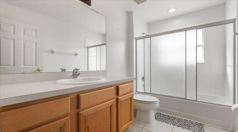 DAVENPORT, Florida 33837, 6 Bedrooms Bedrooms, ,4 BathroomsBathrooms,Residential,For Sale,STELLA,0,MFRO6302918