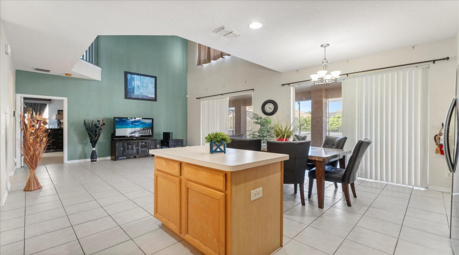 DAVENPORT, Florida 33837, 6 Bedrooms Bedrooms, ,4 BathroomsBathrooms,Residential,For Sale,STELLA,0,MFRO6302918