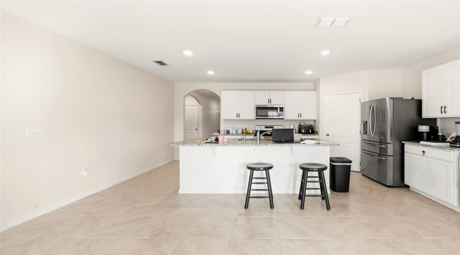 DAVENPORT, Florida 33837, 4 Bedrooms Bedrooms, ,2 BathroomsBathrooms,Residential,For Sale,SUGARWOOD,0,MFRS5140298