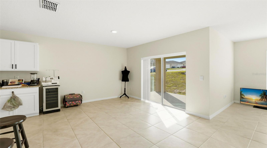 DAVENPORT, Florida 33837, 4 Bedrooms Bedrooms, ,2 BathroomsBathrooms,Residential,For Sale,SUGARWOOD,0,MFRS5140298