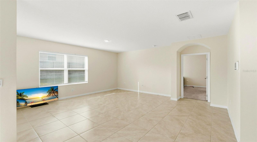 DAVENPORT, Florida 33837, 4 Bedrooms Bedrooms, ,2 BathroomsBathrooms,Residential,For Sale,SUGARWOOD,0,MFRS5140298