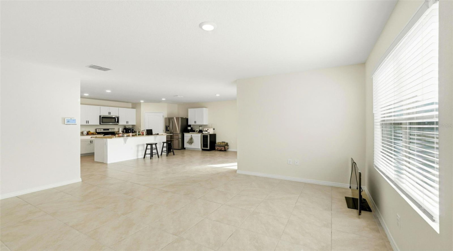 DAVENPORT, Florida 33837, 4 Bedrooms Bedrooms, ,2 BathroomsBathrooms,Residential,For Sale,SUGARWOOD,0,MFRS5140298