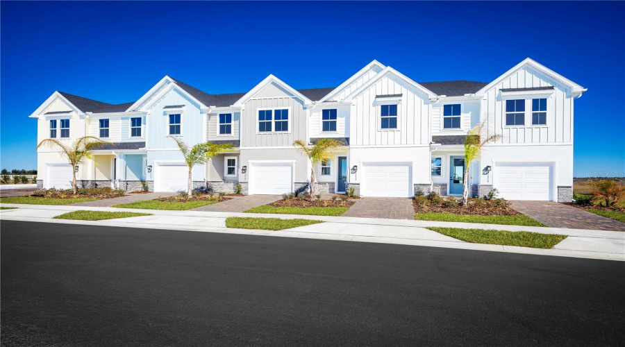 DAVENPORT, Florida 33837, 3 Bedrooms Bedrooms, ,2 BathroomsBathrooms,Residential,For Sale,PINEYWOOD FIELD,0,MFRW7885335