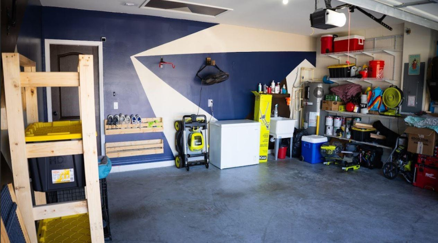 DAVENPORT, Florida 33897, 4 Bedrooms Bedrooms, ,2 BathroomsBathrooms,Residential,For Sale,FOX SQUIRREL,0,MFRS5148920