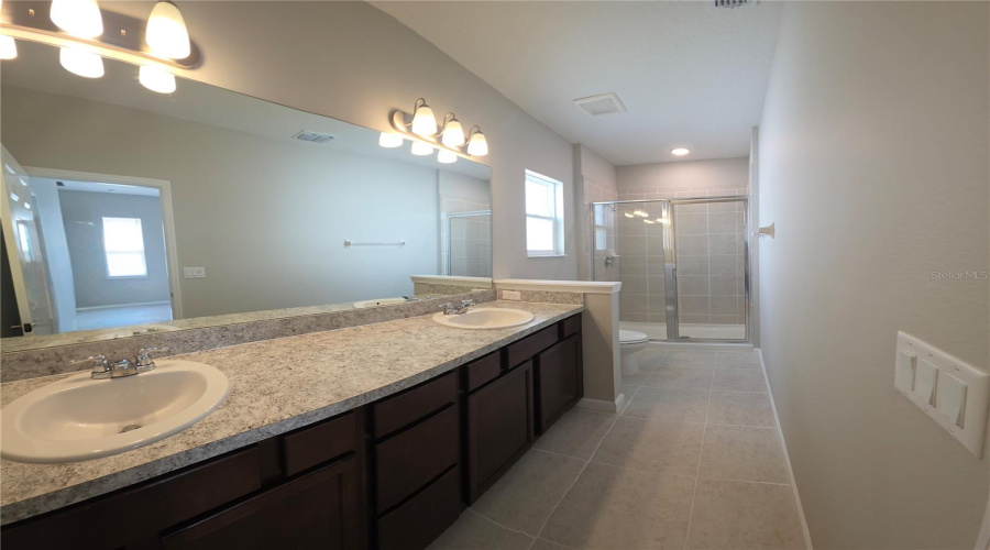 DAVENPORT, Florida 33837, 3 Bedrooms Bedrooms, ,2 BathroomsBathrooms,Residential,For Sale,BOYDFIELD,0,MFRTB8503251