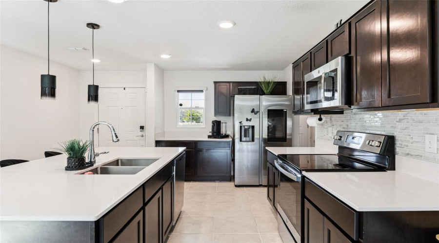 KISSIMMEE, Florida 34746, 3 Bedrooms Bedrooms, ,2 BathroomsBathrooms,Residential,For Sale,SUNNY CREEK,0,MFRO6402833