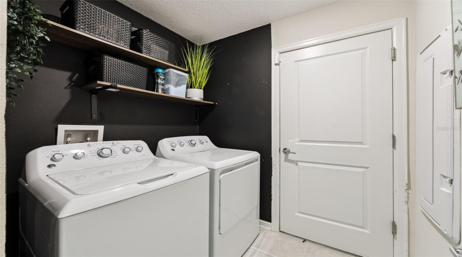 KISSIMMEE, Florida 34746, 3 Bedrooms Bedrooms, ,2 BathroomsBathrooms,Residential,For Sale,SUNNY CREEK,0,MFRO6402833