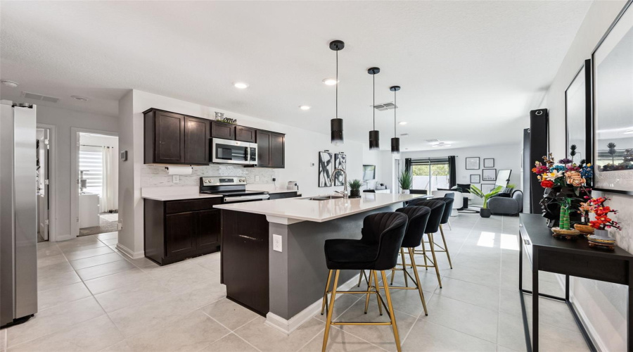 KISSIMMEE, Florida 34746, 3 Bedrooms Bedrooms, ,2 BathroomsBathrooms,Residential,For Sale,SUNNY CREEK,0,MFRO6402833