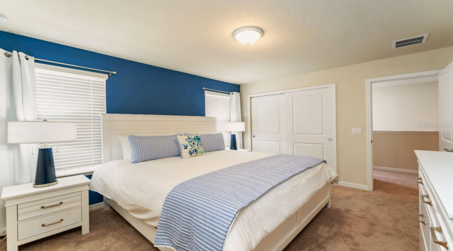 DAVENPORT, Florida 33897, 8 Bedrooms Bedrooms, ,6 BathroomsBathrooms,Residential,For Sale,LANA,0,MFRO6403526