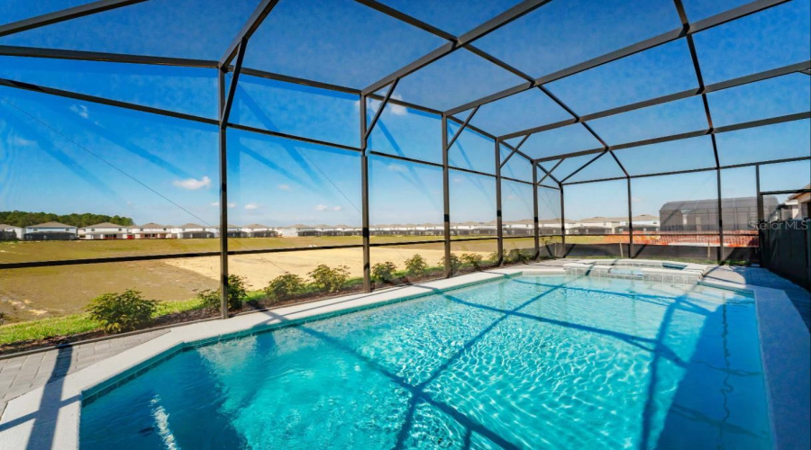 DAVENPORT, Florida 33897, 8 Bedrooms Bedrooms, ,6 BathroomsBathrooms,Residential,For Sale,LANA,0,MFRO6403526