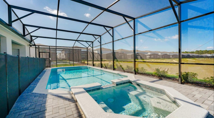 DAVENPORT, Florida 33897, 8 Bedrooms Bedrooms, ,6 BathroomsBathrooms,Residential,For Sale,LANA,0,MFRO6403526