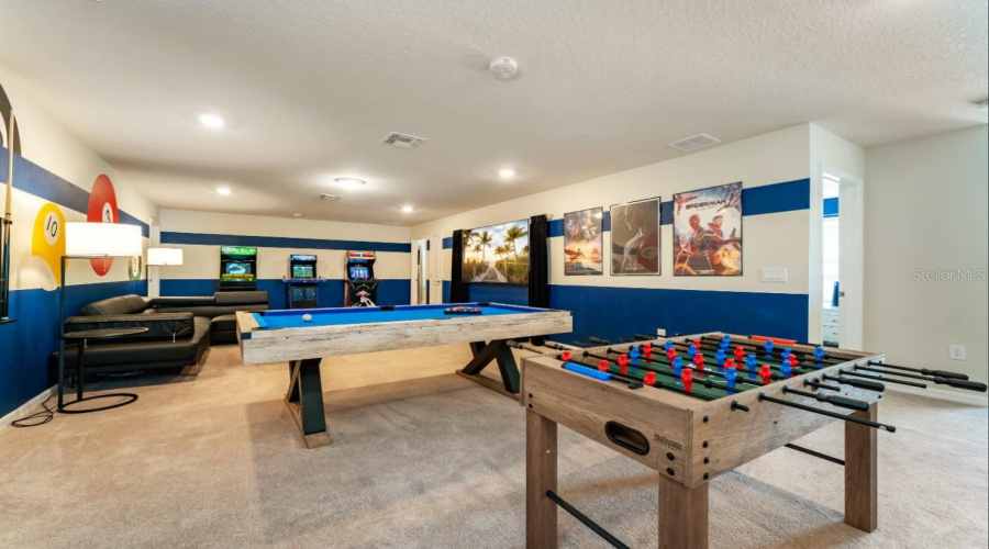DAVENPORT, Florida 33897, 8 Bedrooms Bedrooms, ,6 BathroomsBathrooms,Residential,For Sale,LANA,0,MFRO6403526