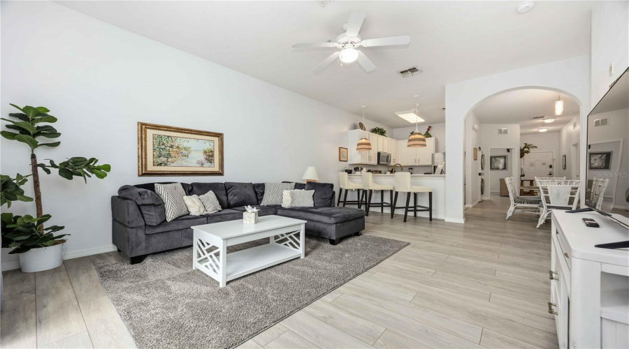 DAVENPORT, Florida 33897, 3 Bedrooms Bedrooms, ,2 BathroomsBathrooms,Residential,For Sale,RUM,0,MFRO6402842