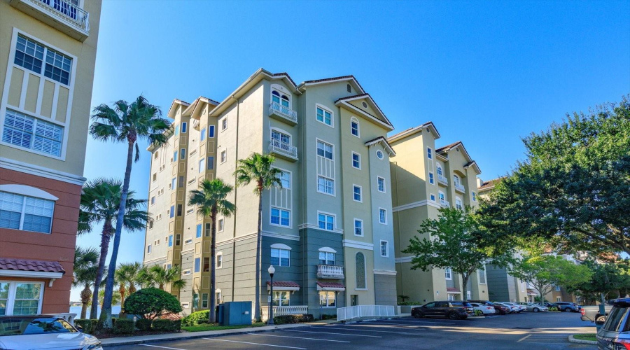 ORLANDO, Florida 32836, 3 Bedrooms Bedrooms, ,2 BathroomsBathrooms,Residential,For Sale,THE ESPLANADE,0,MFRO6403541