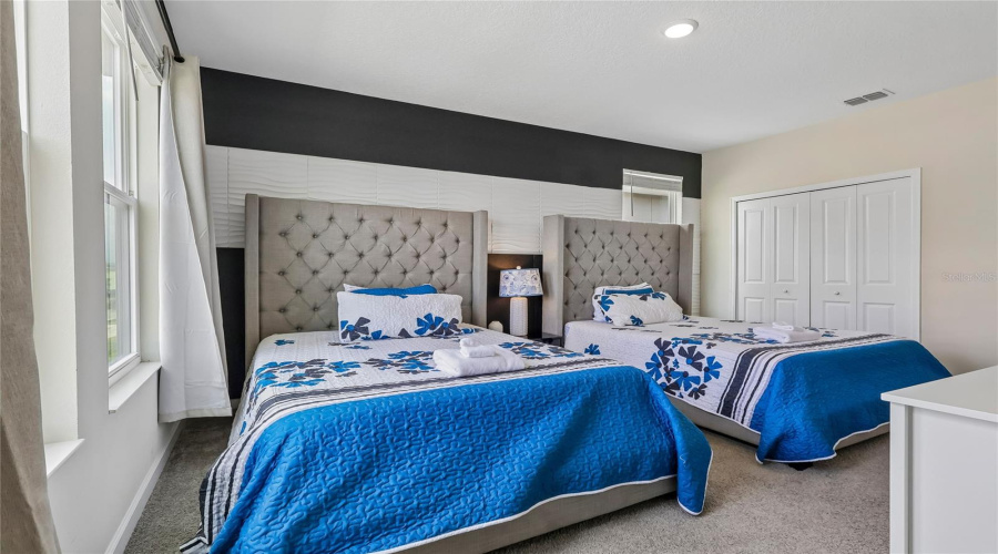KISSIMMEE, Florida 34746, 7 Bedrooms Bedrooms, ,5 BathroomsBathrooms,Residential,For Sale,BOOKMARK,0,MFRO6402384