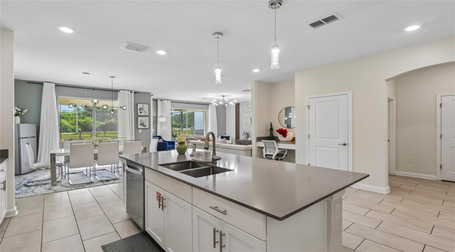 KISSIMMEE, Florida 34746, 7 Bedrooms Bedrooms, ,5 BathroomsBathrooms,Residential,For Sale,BOOKMARK,0,MFRO6402384