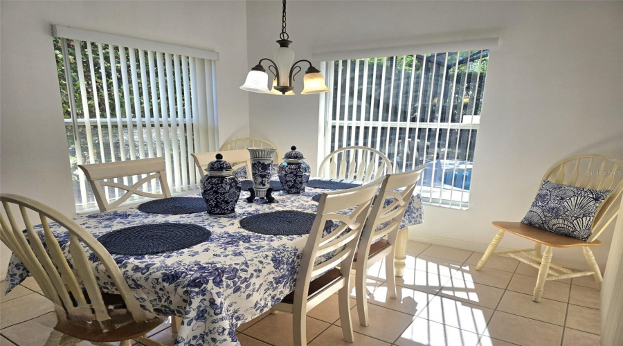 DAVENPORT, Florida 33896, 5 Bedrooms Bedrooms, ,4 BathroomsBathrooms,Residential,For Sale,BALMORAL,0,MFRO6403584