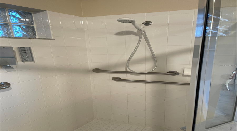 DAVENPORT, Florida 33897, 4 Bedrooms Bedrooms, ,3 BathroomsBathrooms,Residential,For Sale,DOLCETTO,0,MFRO6403614