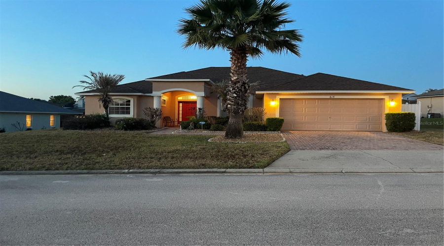 DAVENPORT, Florida 33897, 4 Bedrooms Bedrooms, ,3 BathroomsBathrooms,Residential,For Sale,DOLCETTO,0,MFRO6403614
