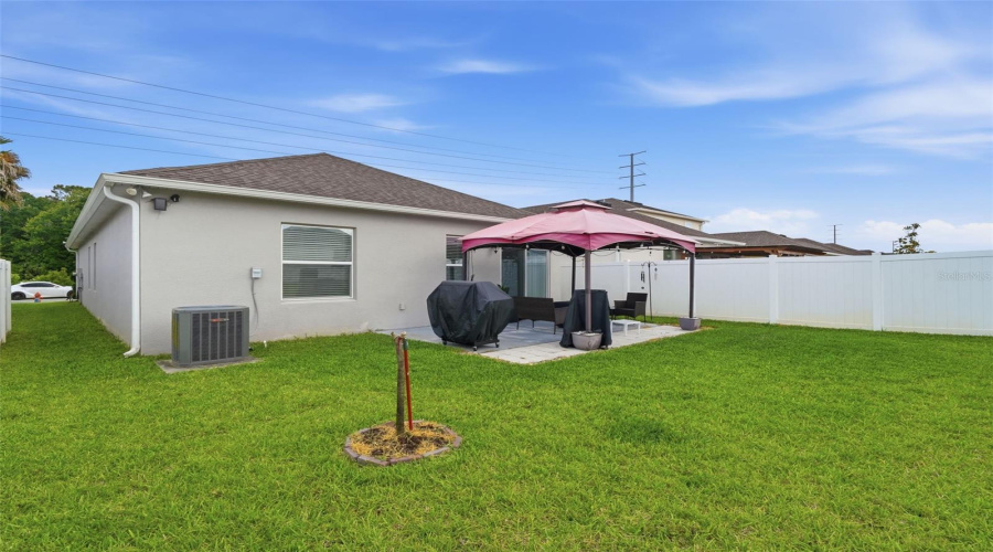 DAVENPORT, Florida 33896, 3 Bedrooms Bedrooms, ,2 BathroomsBathrooms,Residential,For Sale,VILLAVISTA,0,MFRO6403554