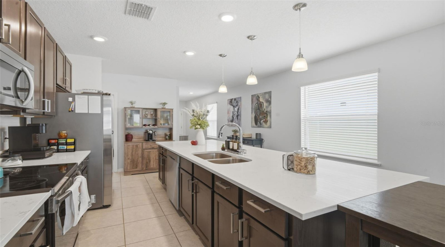 DAVENPORT, Florida 33896, 3 Bedrooms Bedrooms, ,2 BathroomsBathrooms,Residential,For Sale,VILLAVISTA,0,MFRO6403554