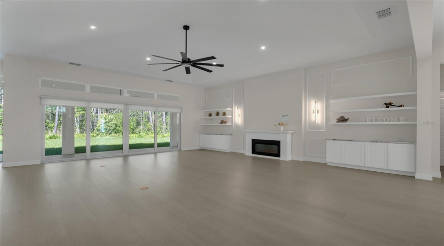 KISSIMMEE, Florida 34747, 5 Bedrooms Bedrooms, ,4 BathroomsBathrooms,Residential,For Sale,GOODMAN,0,MFRO6396029