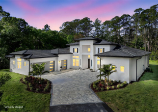 KISSIMMEE, Florida 34747, 5 Bedrooms Bedrooms, ,4 BathroomsBathrooms,Residential,For Sale,GOODMAN,0,MFRO6396029