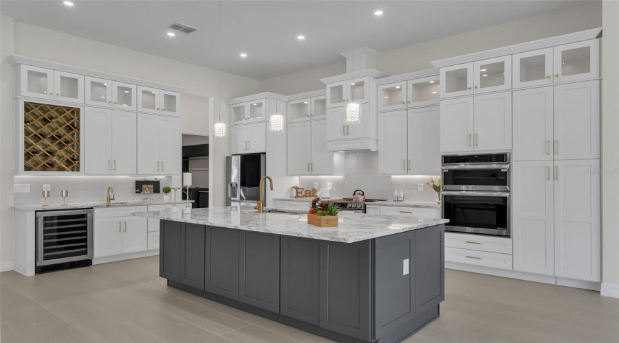 KISSIMMEE, Florida 34747, 5 Bedrooms Bedrooms, ,4 BathroomsBathrooms,Residential,For Sale,GOODMAN,0,MFRO6396029